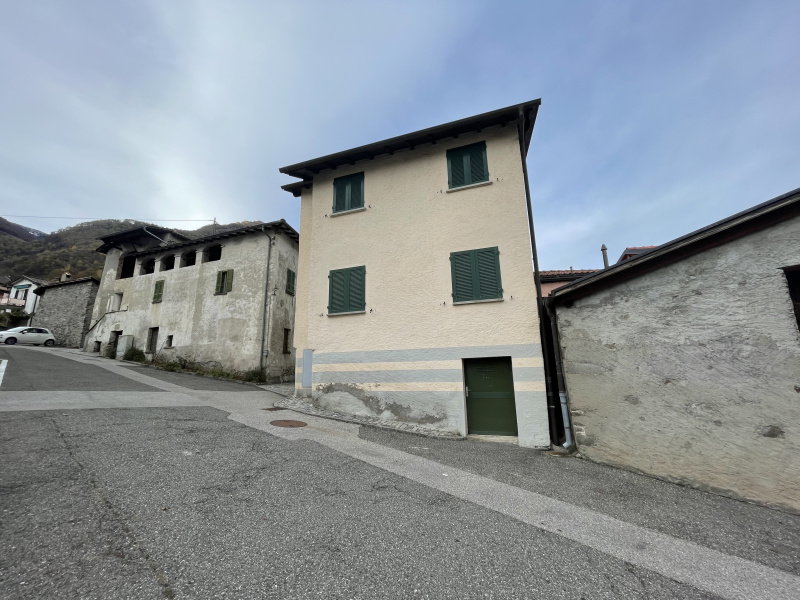 Vicolo dei Portici 2, Ticino Sigirino, 8 Stanze da Letto Stanze da Letto, ,2 BathroomsBathrooms,Villa / Casa,Vendita,Vicolo dei Portici 2,1122