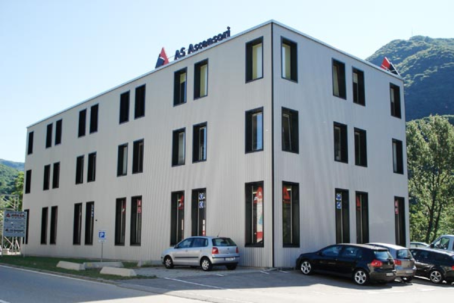 Via Cantonale 60, Ticino Mezzovico, 0 , 4 Stanze Stanze,2 BathroomsBathrooms,Ufficio,Affitto,CORA,Via Cantonale 60,1,1169