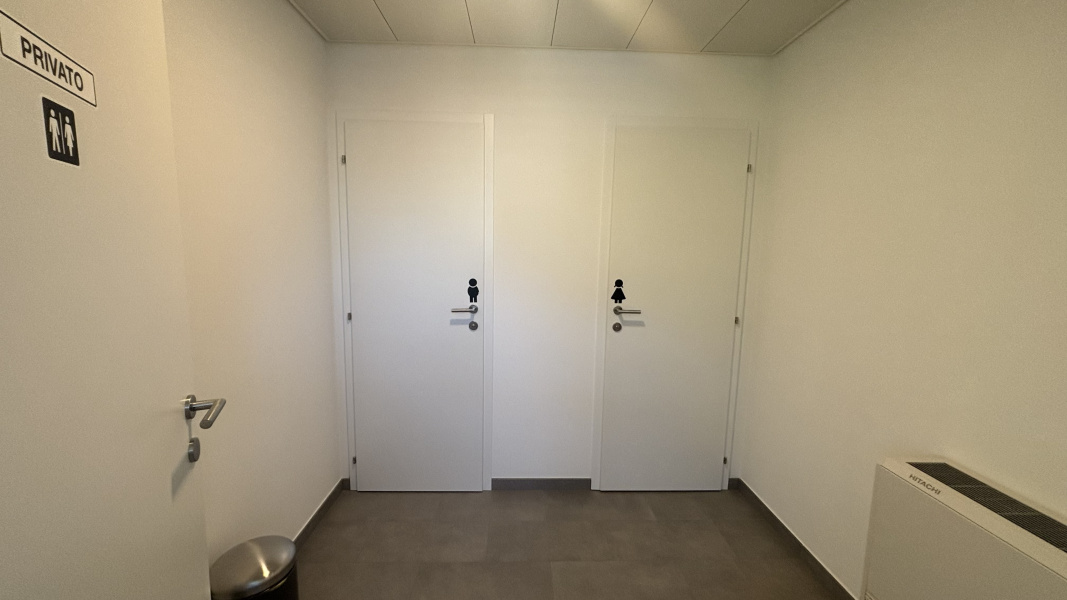 Via Cantonale 47, Ticino Mezzovico, 0 , 1 Stanza Stanze,2 BathroomsBathrooms,Ufficio,Affitto,Via Cantonale 47,3,1189