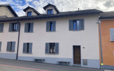 BIRONICO – CASA RISTRUTTURATA DI 3 APPARTAMENTI